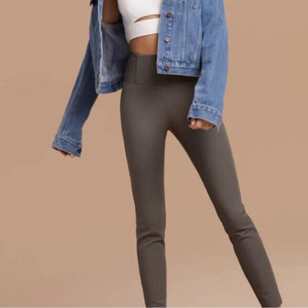 Wilfred Free Daria Vegan Suede Leggings Grey M